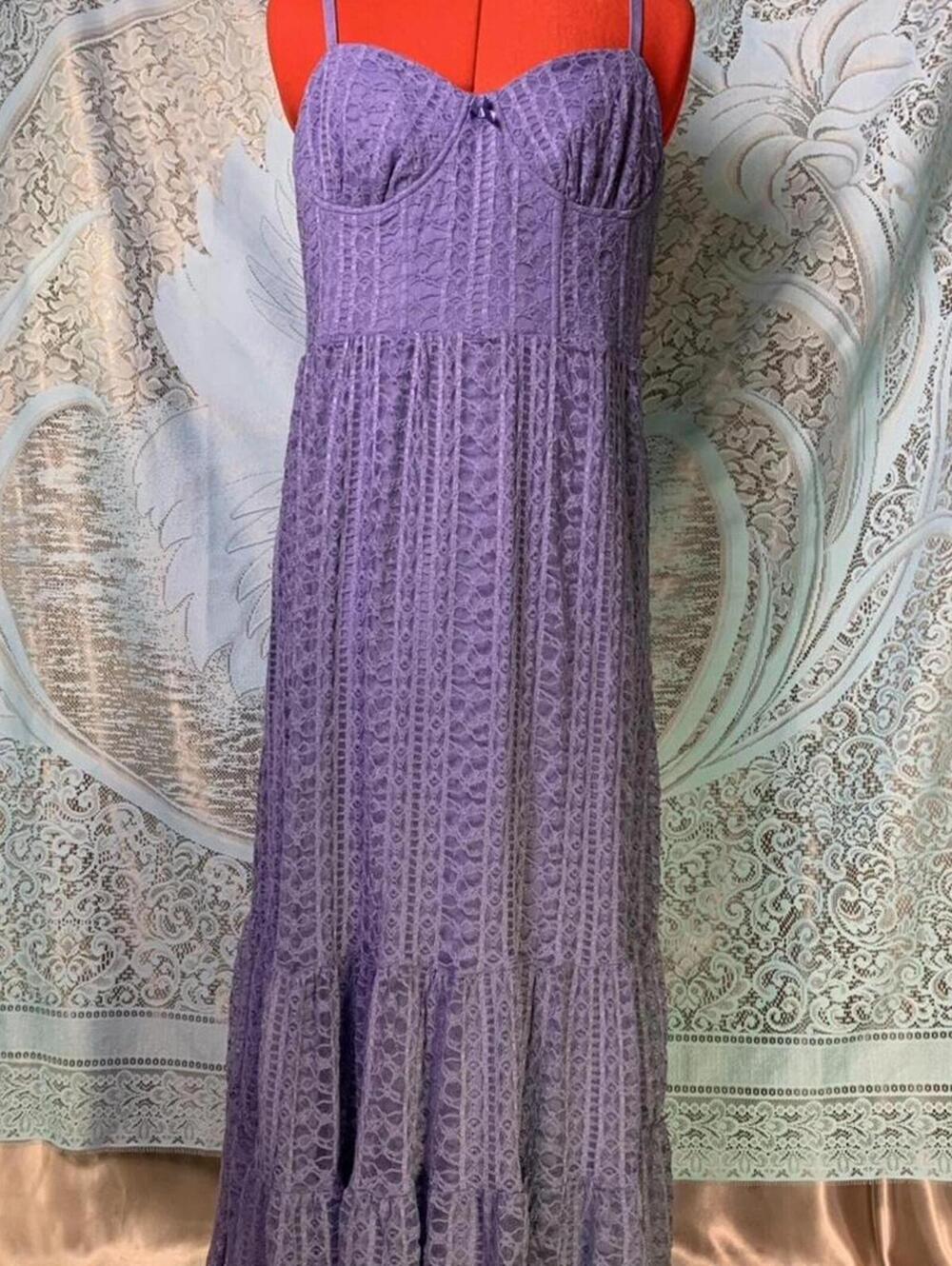 Vintage Betsy Johnson tiered purple lace maxi dress!